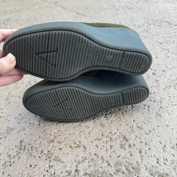 Aquatalia Vianna Weatherproof Olive Green Wedge Bootie Size 7 - Picture 6 of 10